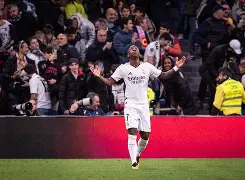 关于热刺今日表现抢眼，维尼修斯整场无解，教练赛后亲自拥抱的信息-乐动体育官方网址